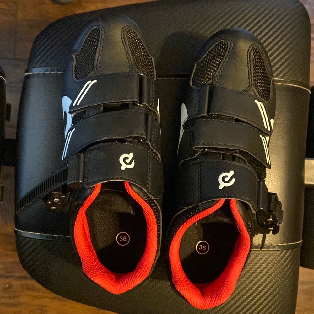 Brand new peloton shoes